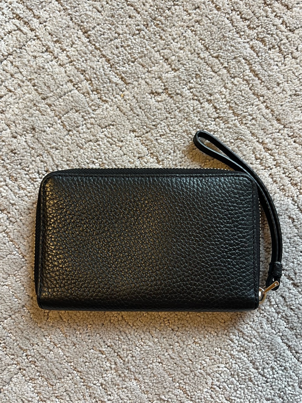 Marc Jacobs Black Pebbled Leather Wristlet Wallet with Strap - Picture 2 of 11